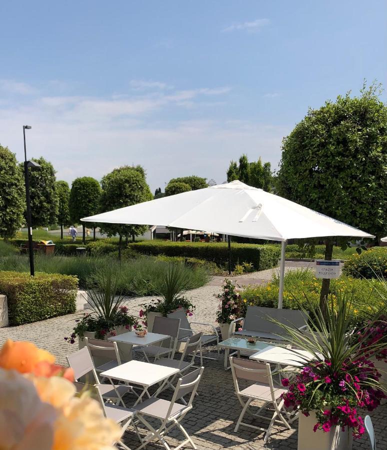 Apart-Hotel La Rocchetta Padenghe sul Garda Luaran gambar