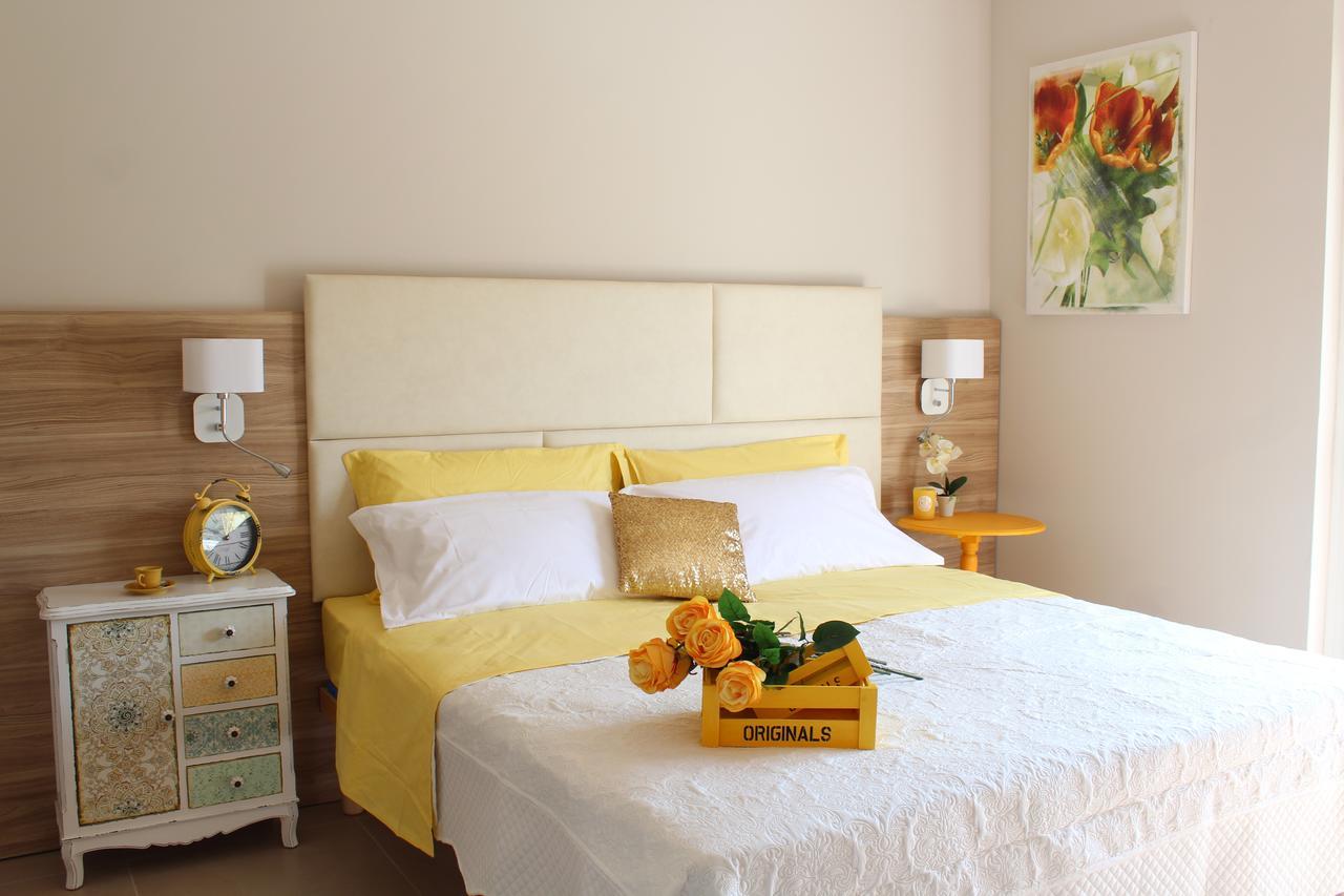 Apart-Hotel La Rocchetta Padenghe sul Garda Luaran gambar